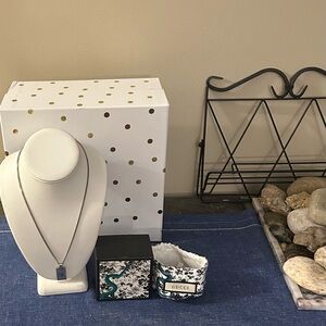 EUC GUCCI Ghost SILVER Necklace